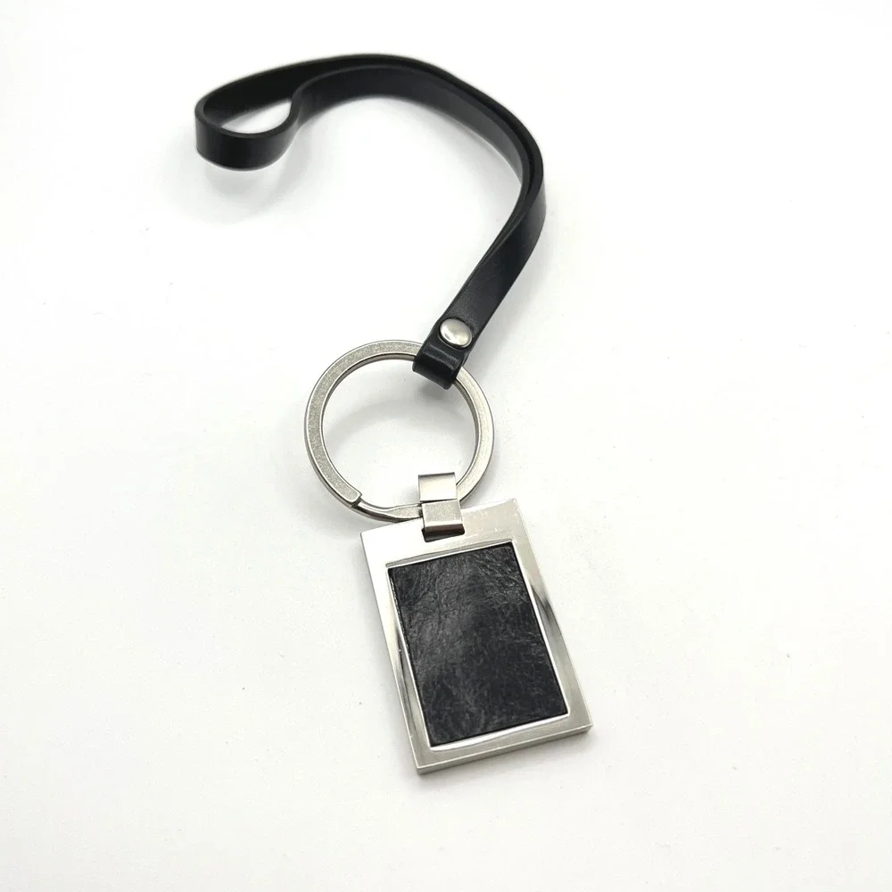 Giani Bernini Black Glazed Leather Silver Tone Logo‎ Keychain Wristlet 7298BK